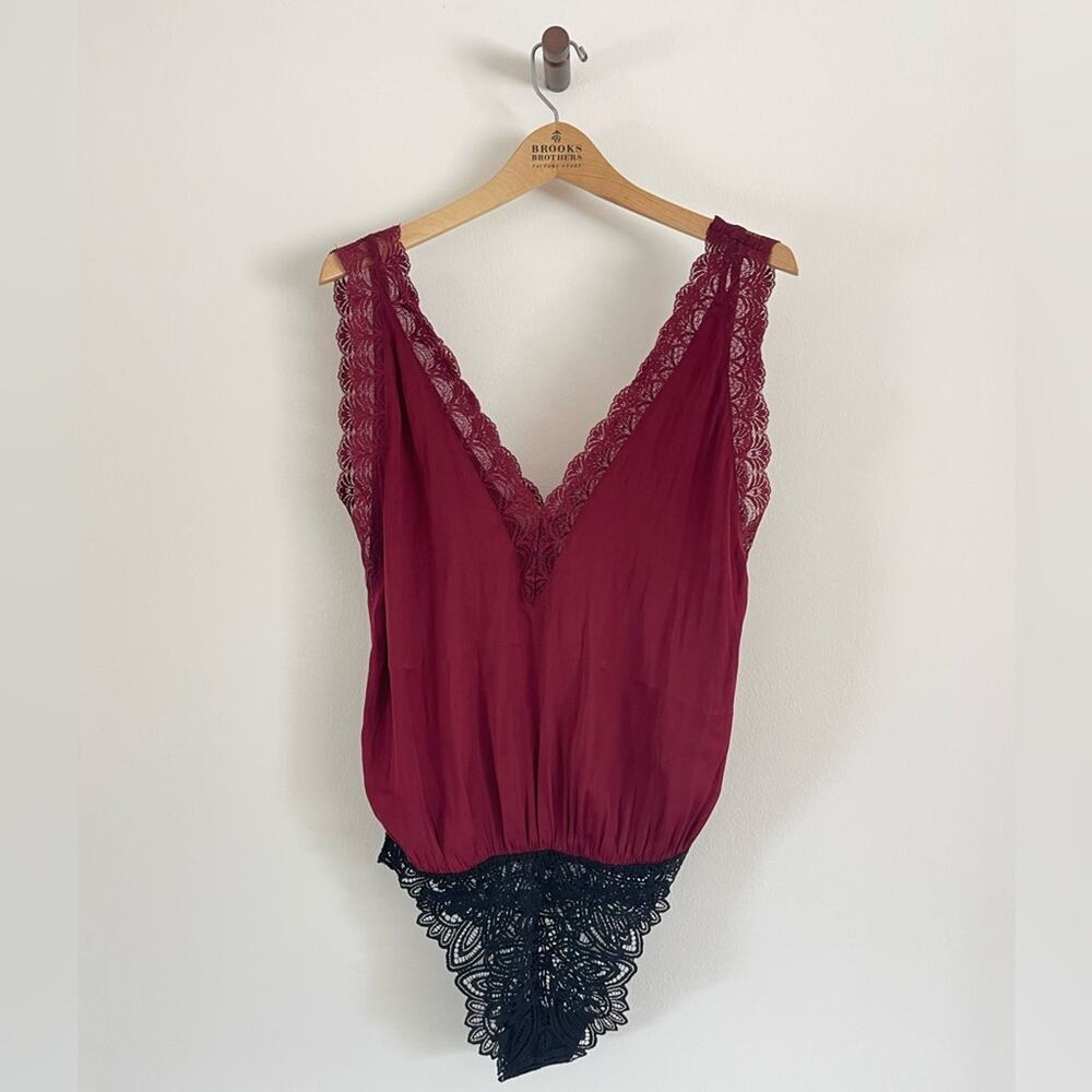Free People - NWOT Elegant Lace Trim Burgundy Bodysuit - Picture 6 of 8